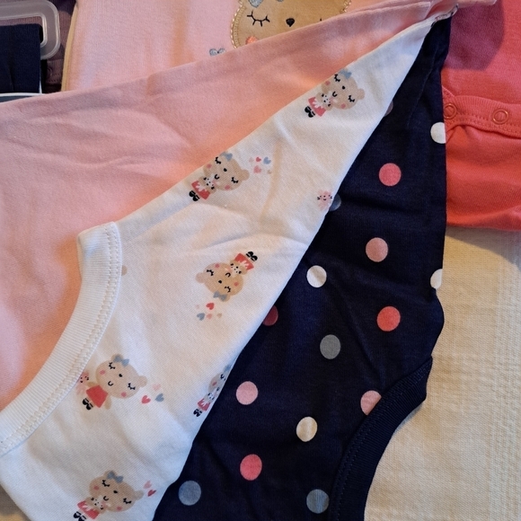Gerber girls 12 months baby girl bundle 9 diaper shirts, body suits - Picture 2 of 7